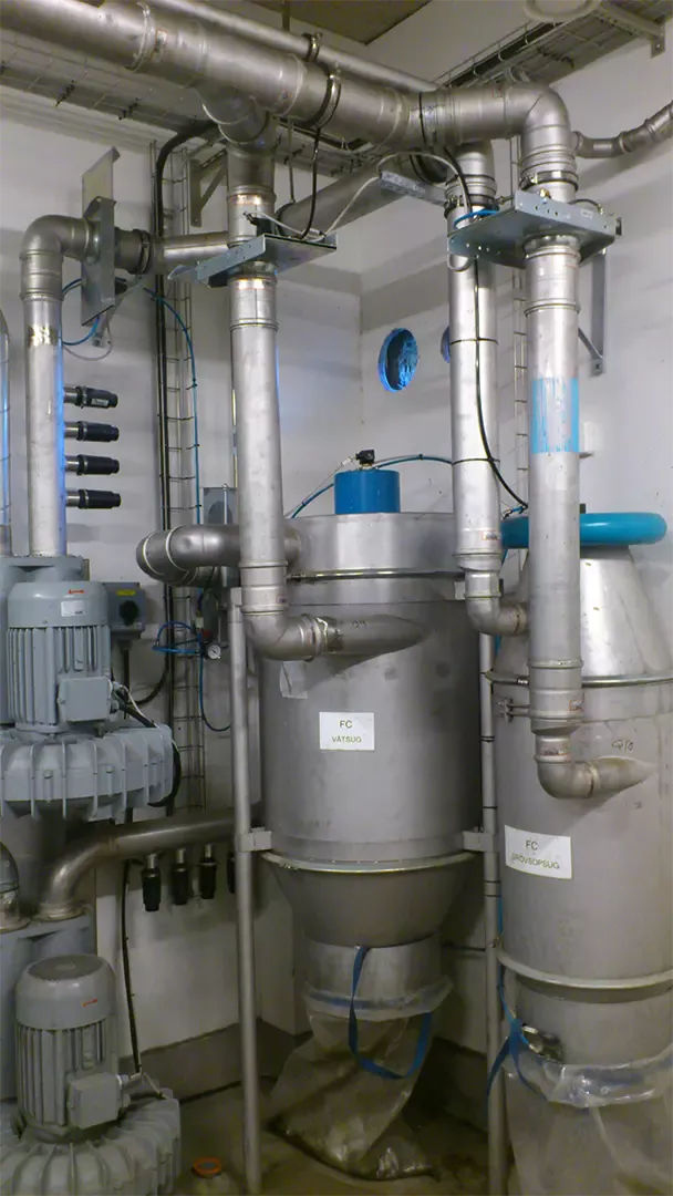 Centralsuganläggning Björknäs Industridamsugare / Centraldamsugare av revatec